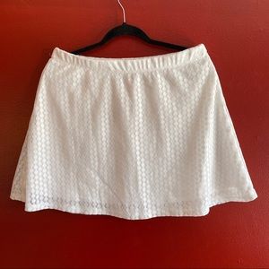 NO BOUNDARIES white circle skirt